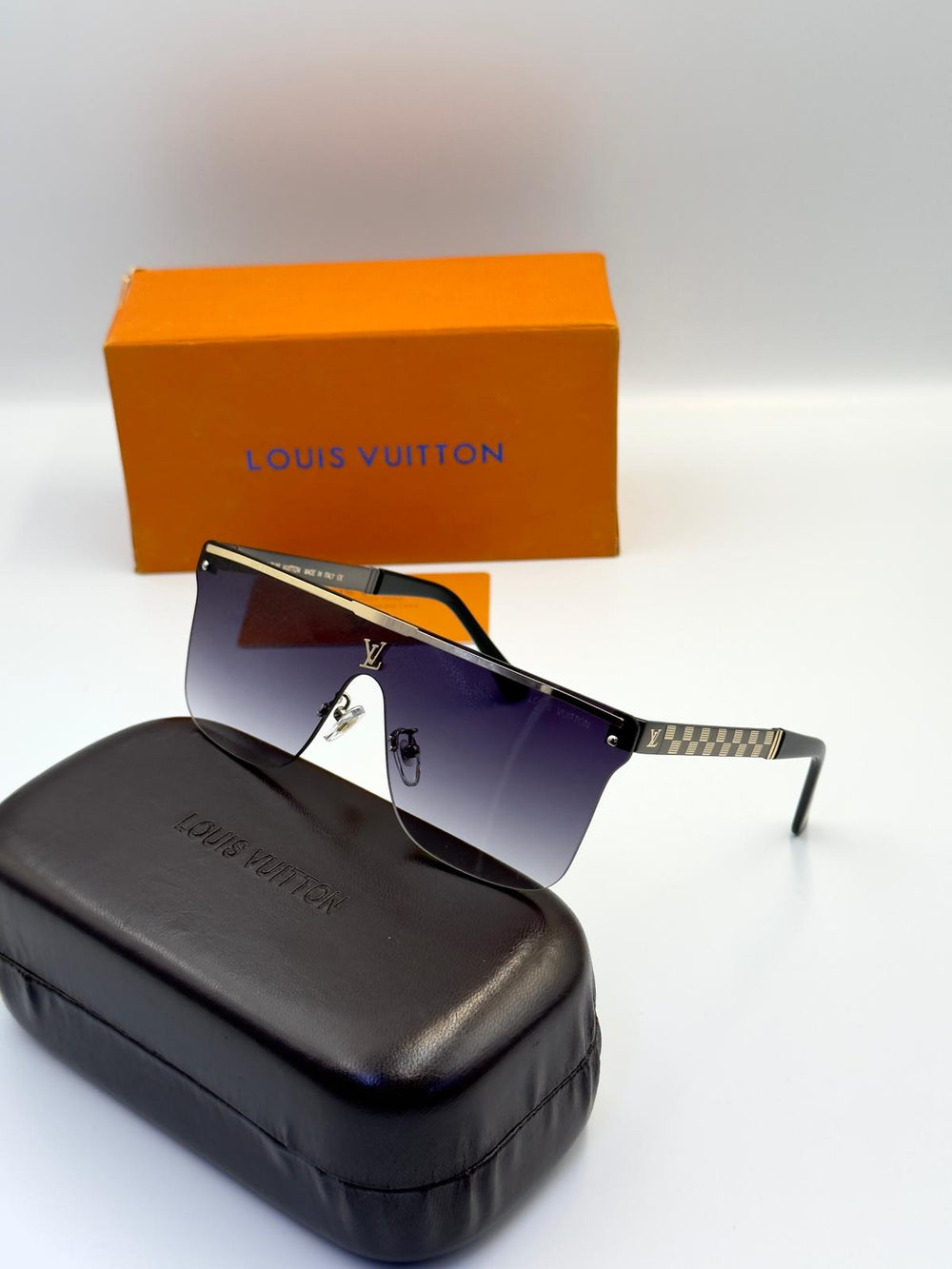 LV