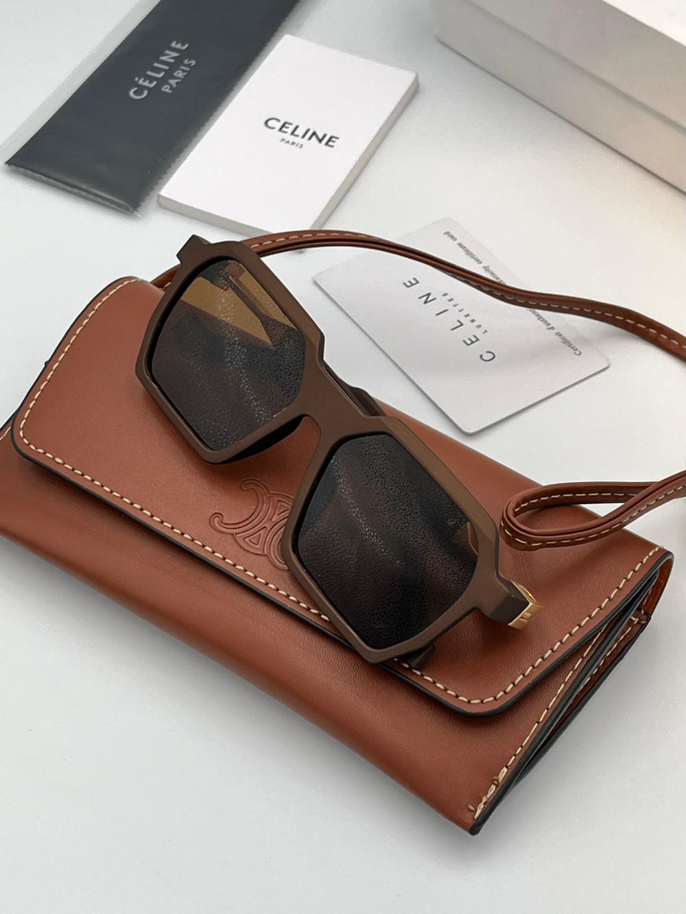 İcon familya vintage kahve